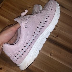 Nike Mayfly Woven